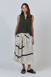 LINEN LICORICE TOP