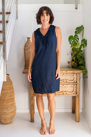 LINEN RUFFLE FRONT DRESS NAVY