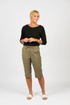 SKINNY LEG ELASTIC WAIST LONG SHORT